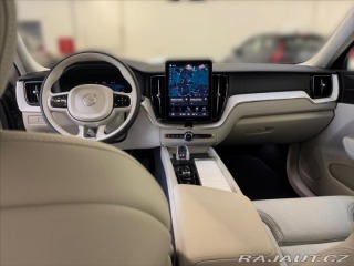 Volvo XC60 2,0 T6 AWD Plus Dark 5630 2025