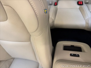 Volvo XC60 2,0 T6 AWD Plus Dark 5630 2025