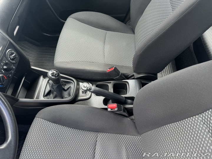 Suzuki Vitara 4X4 1,6i 88KW TAŽNÉ 1.MAJ 2015