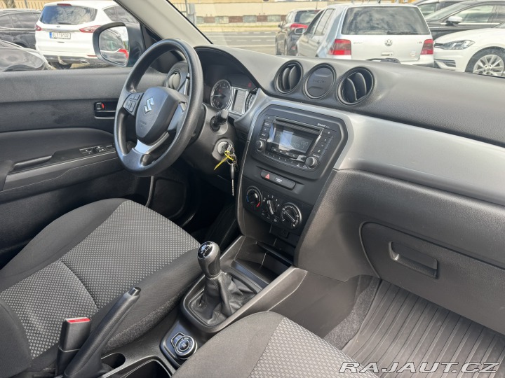 Suzuki Vitara 4X4 1,6i 88KW TAŽNÉ 1.MAJ 2015