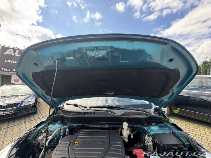 Suzuki Vitara 4X4 1,6i 88KW TAŽNÉ 1.MAJ 2015