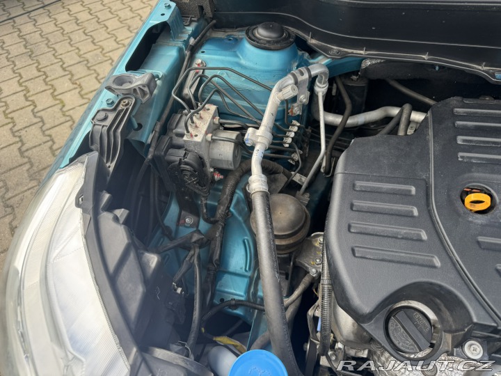 Suzuki Vitara 4X4 1,6i 88KW TAŽNÉ 1.MAJ 2015