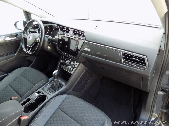Volkswagen Touran 1.6TDI/JOIN/DSG/NAVI/LED/ 2018
