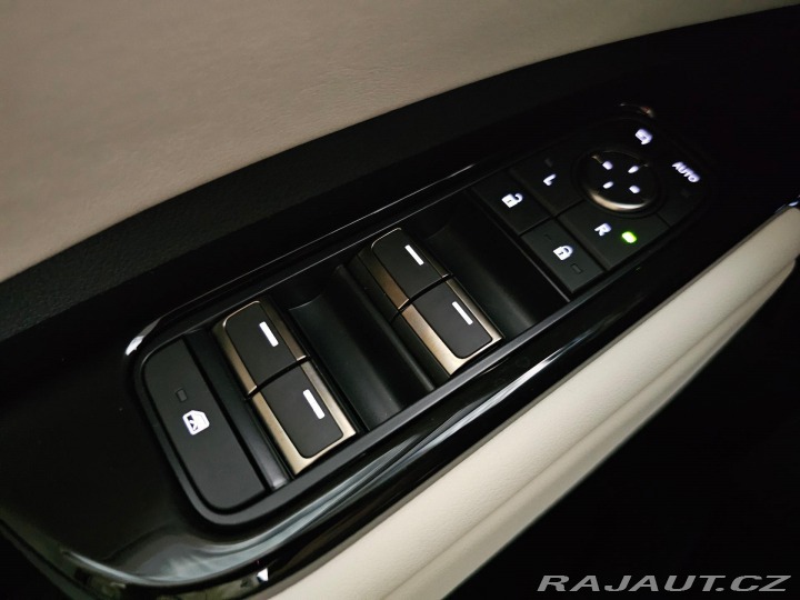 Lexus Ostatní modely LM 350h 2025
