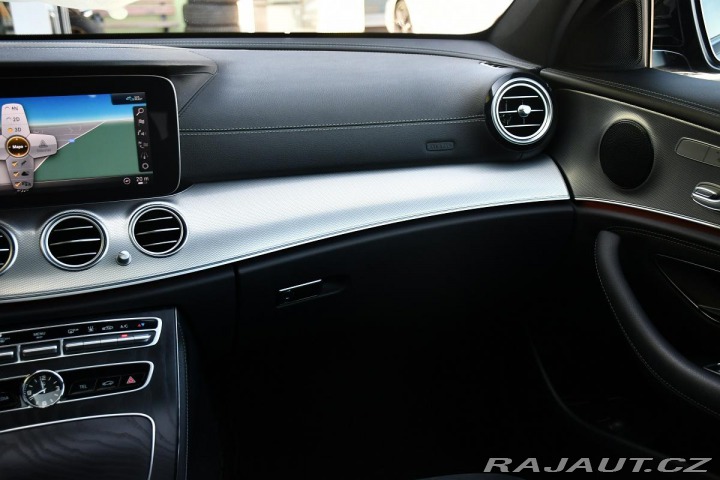 Mercedes-Benz E 300de N.TOP PANO K360° 2019