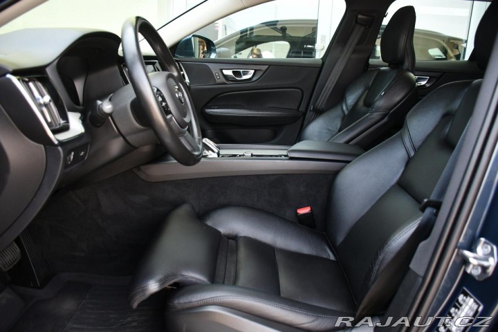 Volvo V60 B4 145kW SERV.KNÍŽKA 1M Č 2020