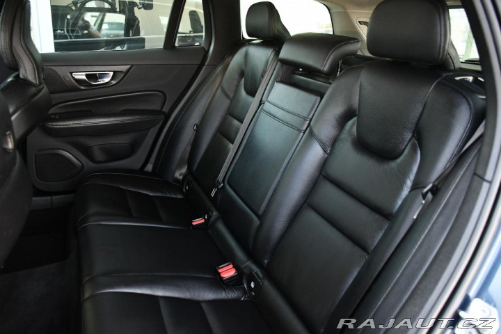 Volvo V60 B4 145kW SERV.KNÍŽKA 1M Č 2020