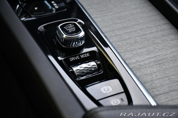Volvo V60 B4 145kW SERV.KNÍŽKA 1M Č 2020