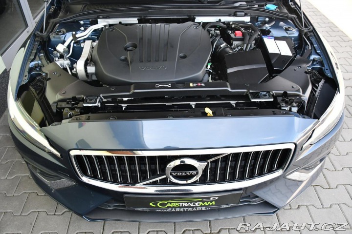 Volvo V60 B4 145kW SERV.KNÍŽKA 1M Č 2020