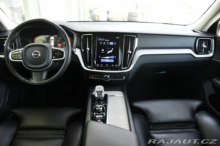 Volvo V60 B4 145kW SERV.KNÍŽKA 1M Č 2020