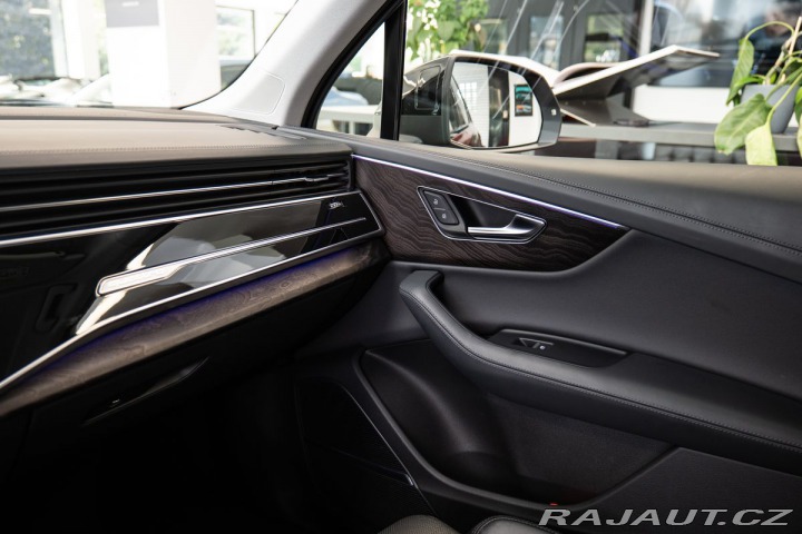 Audi Q7 55TFSI quattro/Vzduch/Ful 1800