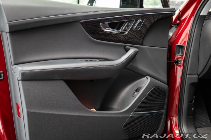 Audi Q7 55TFSI quattro/Vzduch/Ful 1800