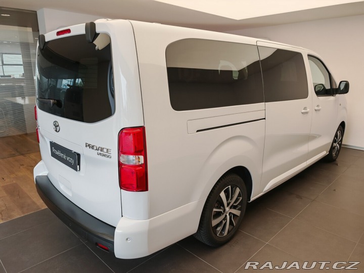 Toyota ProAce Verso 2.0D 180 8AT L2 5D Famil 2024