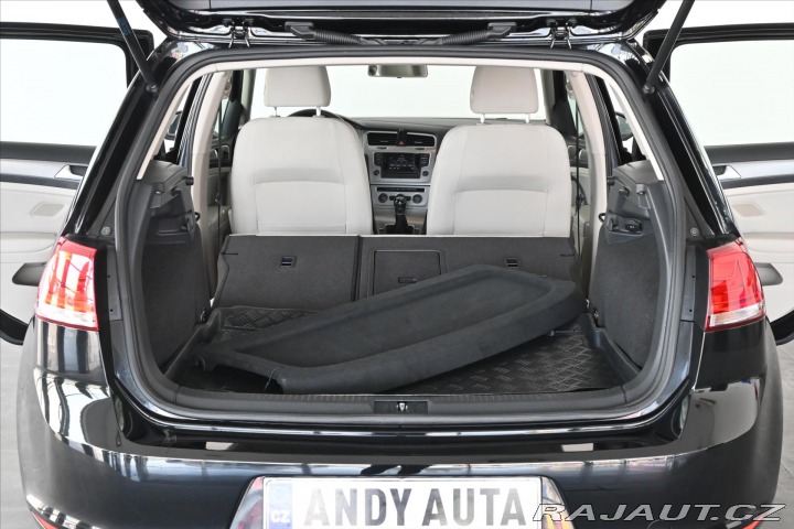 Volkswagen Golf 1,2 TSI 77 kW COMFORTLINE 2014