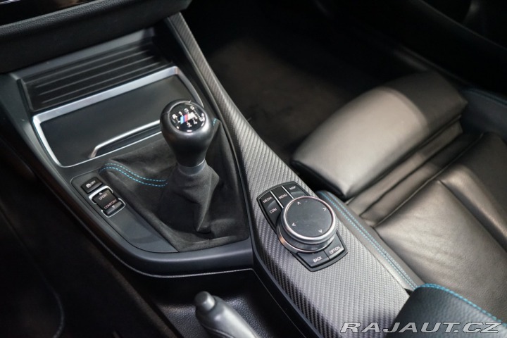 BMW M2 PERFORMANCE*CAMERA*MANUAL 2017