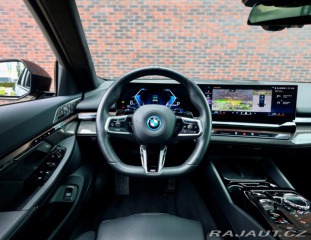 BMW 5 Touring  550e xDrive M SP 2025