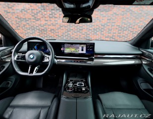 BMW 5 Touring  550e xDrive M SP 2025