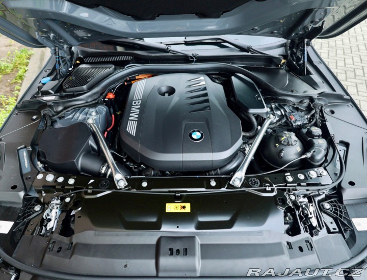 BMW 5 Touring 550e M SPORT xDr 2025