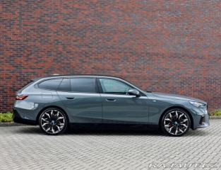 BMW 5 Touring  550e M SPORT xDr 2025
