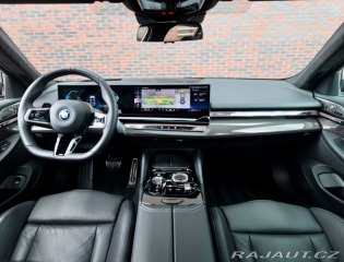 BMW 5 Touring  550e M SPORT xDr 2025