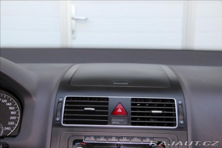 Volkswagen Touran 1,4 TSI 140PS  Cross 2011