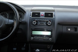 Volkswagen Touran 1,4 TSI 140PS  Cross 2011