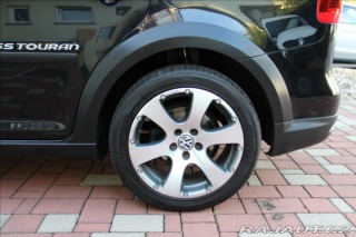 Volkswagen Touran 1,4 TSI 140PS  Cross 2011