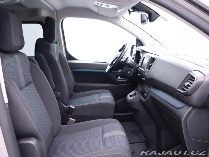 Peugeot Traveller 2,0 130kW Automat CZ 8-Mí 2019