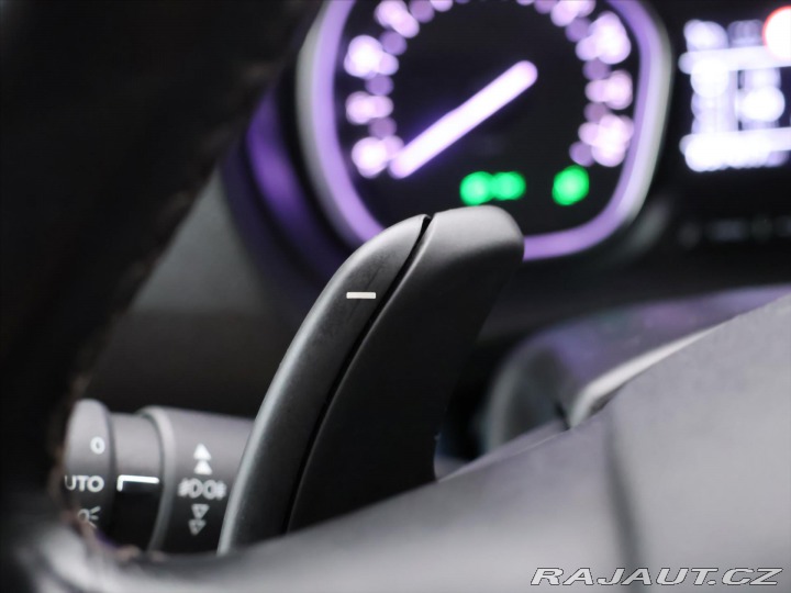 Peugeot Traveller 2,0 130kW Automat CZ 8-Mí 2019
