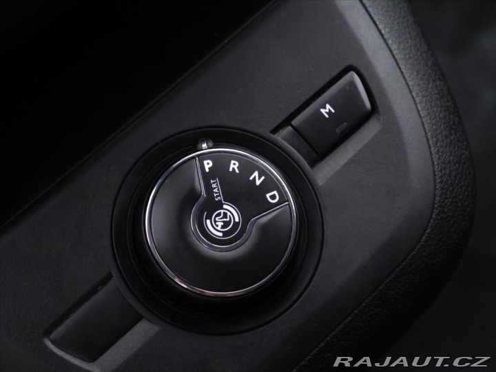 Peugeot Traveller 2,0 130kW Automat CZ 8-Mí 2019