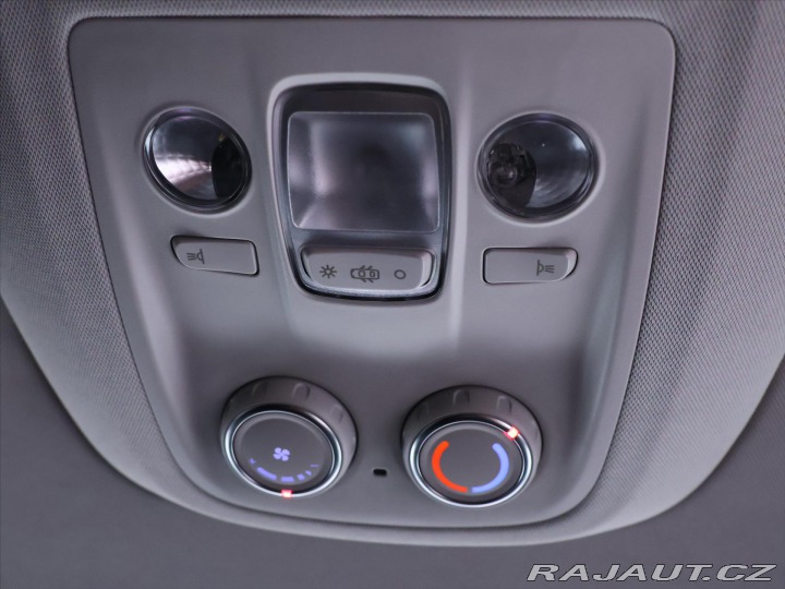 Peugeot Traveller 2,0 130kW Aut. CZ 8-Míst 2019