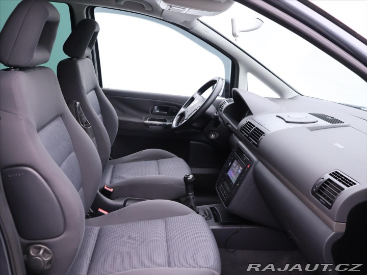 Volkswagen Sharan 2,0 TDI 103kW Aut.klima T 2006