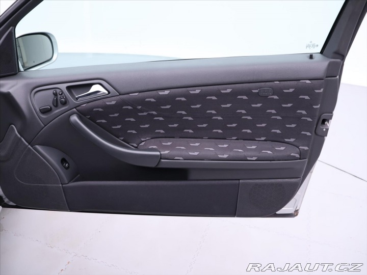 Mercedes-Benz C 1,8 Kompresor 105kW Aut.k 2002