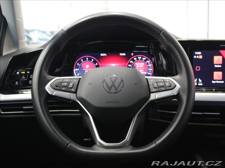 Volkswagen Golf 1,0 TSi 81kW Life KAM.ČR 2023