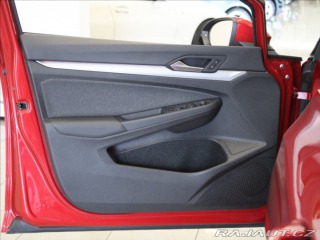 Volkswagen Golf 1,0 TSi 81kW Life KAM.ČR 2023