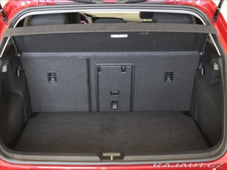 Volkswagen Golf 1,0 TSi 81kW Life KAM.ČR 2023