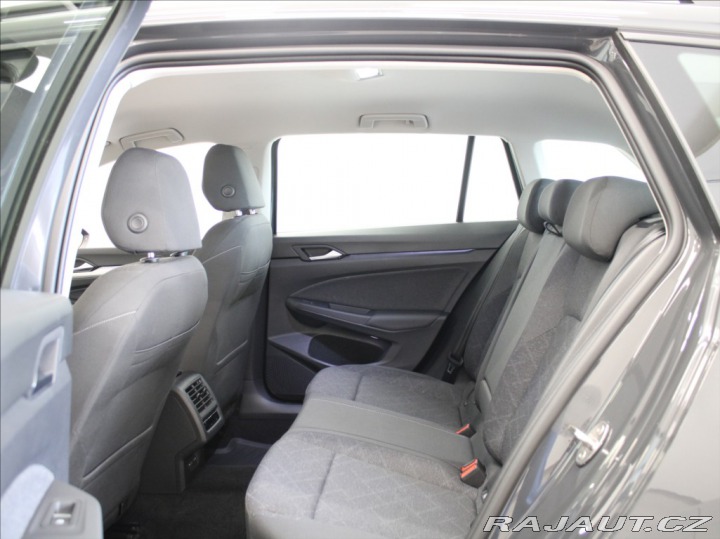 Volkswagen Golf 1,5 TSi 96kW Life Variant 2023
