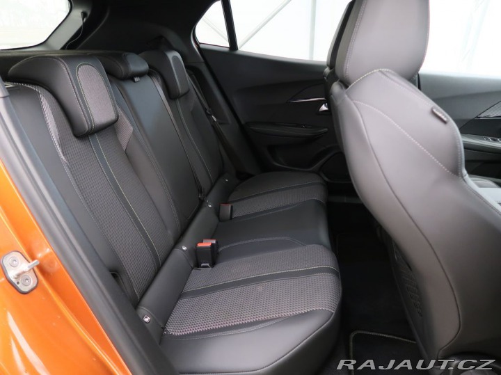 Peugeot 2008 ELECTRO,CZ,1Maj,e-GT,AT,5 2023