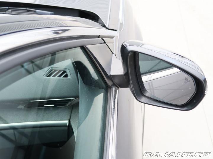 Peugeot 3008 1.6PHEV,CZ,1Maj,GT,AT8 2024