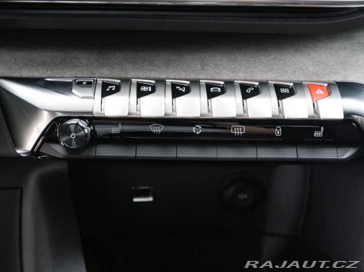 Peugeot 3008 1.6PHEV,CZ,1Maj,GT,AT8 2024