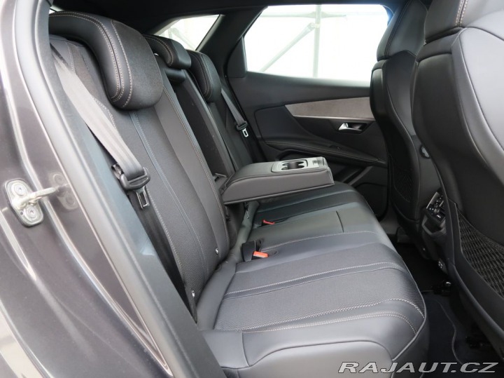 Peugeot 3008 1.6PHEV,CZ,1Maj,GT,AT8 2024