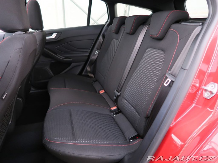 Ford Focus 1.0HYBRID,114kW,ST-LINE,A 2023