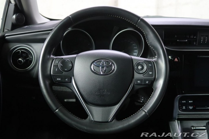Toyota Auris 1.6VVT-i,CZ,AT 2017