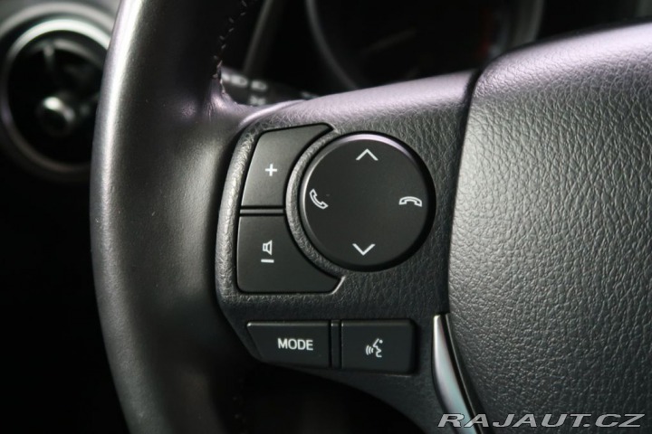 Toyota Auris 1.6VVT-i,CZ,AT 2017