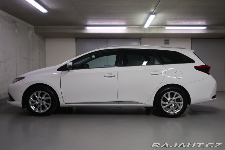 Toyota Auris 1.6VVT-i,CZ,AT 2017