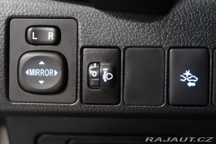Toyota Corolla 1.6VVT-i,CZ,1Maj,Manuál 2017