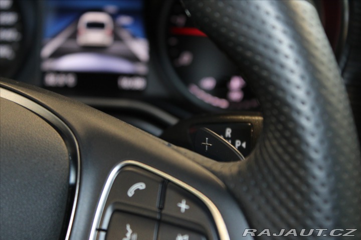 Mercedes-Benz V 300d Long AMG Line DIST / 2024