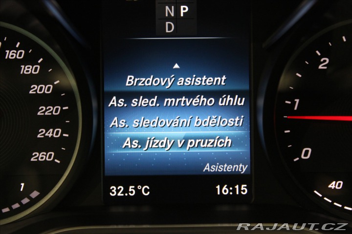 Mercedes-Benz V 300d Long AMG Line DIST / 2024