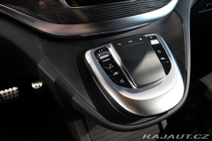 Mercedes-Benz V 300d Long AMG Line DIST / 2024