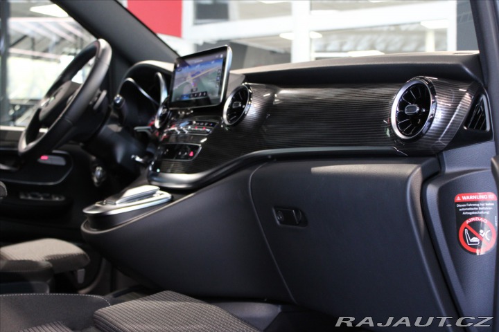 Mercedes-Benz V 300d Long AMG Line DIST / 2024